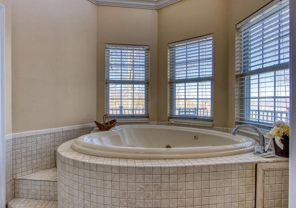 Ober Hideaway, Hot Tub, Wifi, 1089 Free Tickets Each Paid Day, Dollywood And More Gatlinburg Exteriér fotografie